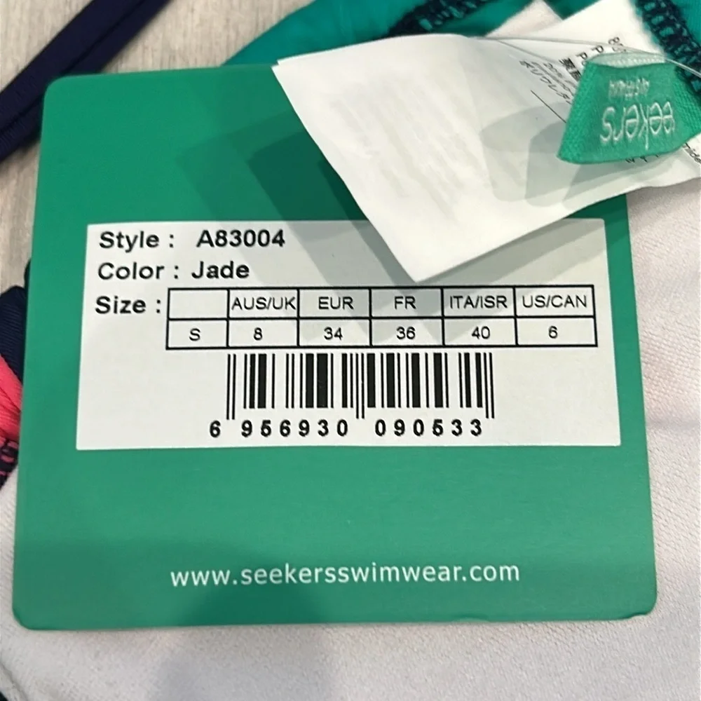 Seekers Australia swim bikini top size 6